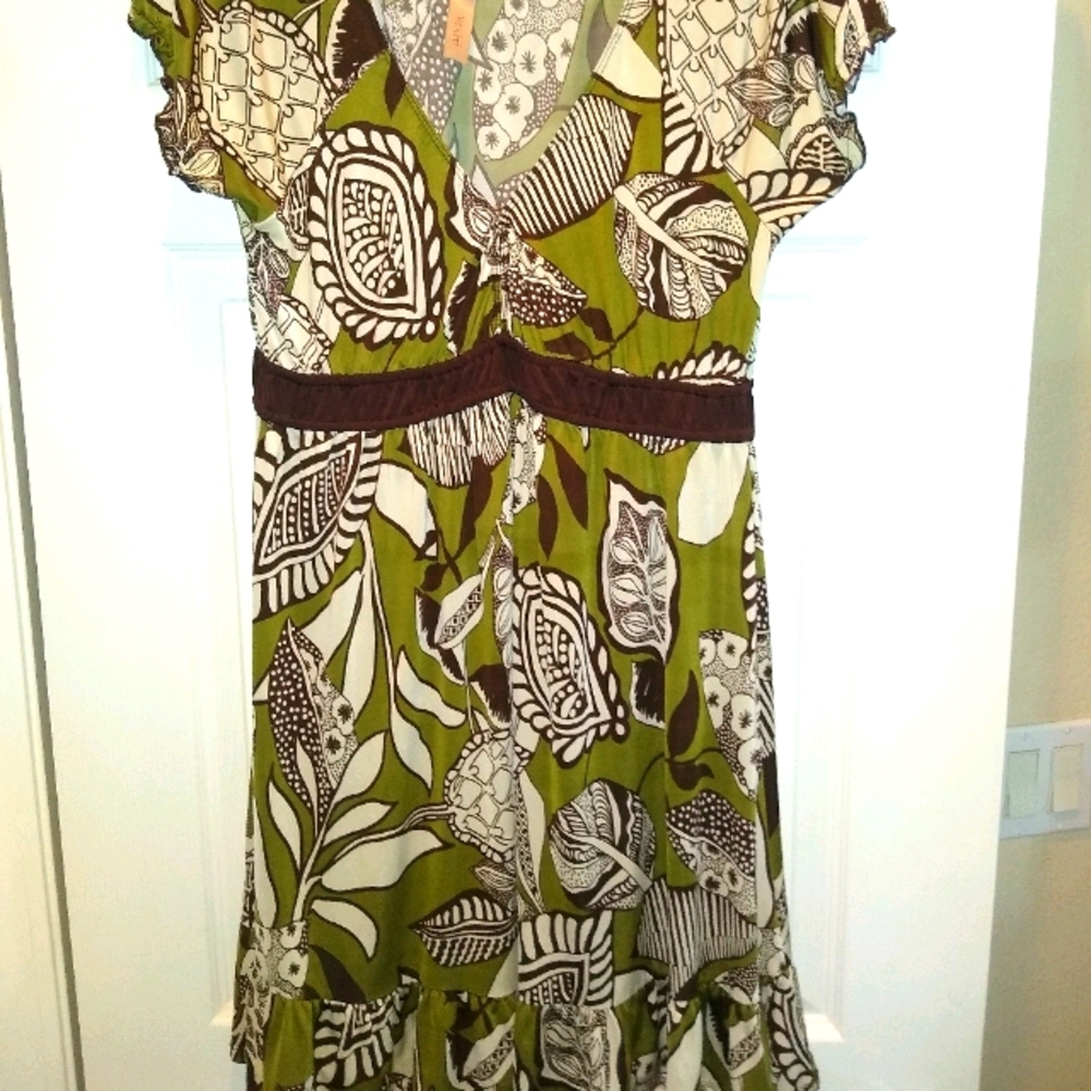 Ventti L Short Sleeved High Bodice Dress